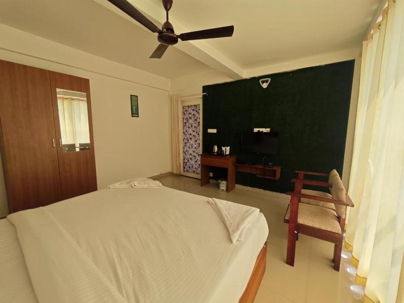 Holidayz by Stayz Royale Munnar - Misty & Sunrise Experience - image 19