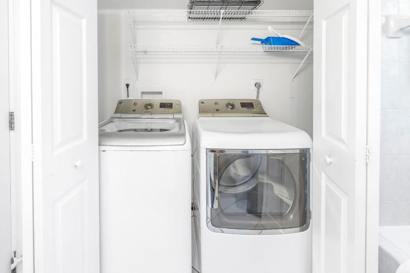 La Coconut - 1 Block to Beach! Dog Friendly! Ping Pong & Foosball Heated Pool by Anna Maria Life - image 19
