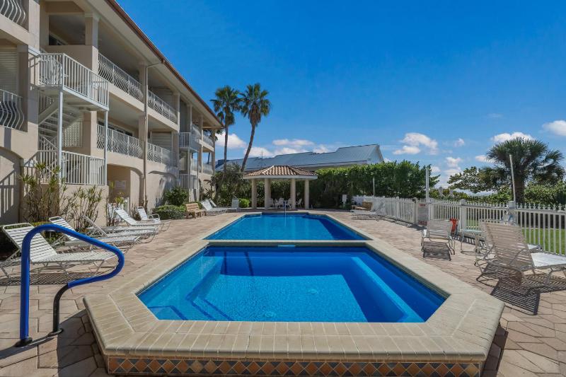 La Plage - Gulf Views! Heated Pool & Spa! Elevator by Anna Maria Life Vacation Rentals - image 1
