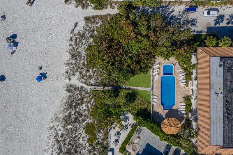 La Plage - Gulf Views! Heated Pool & Spa! Elevator by Anna Maria Life Vacation Rentals - image 13