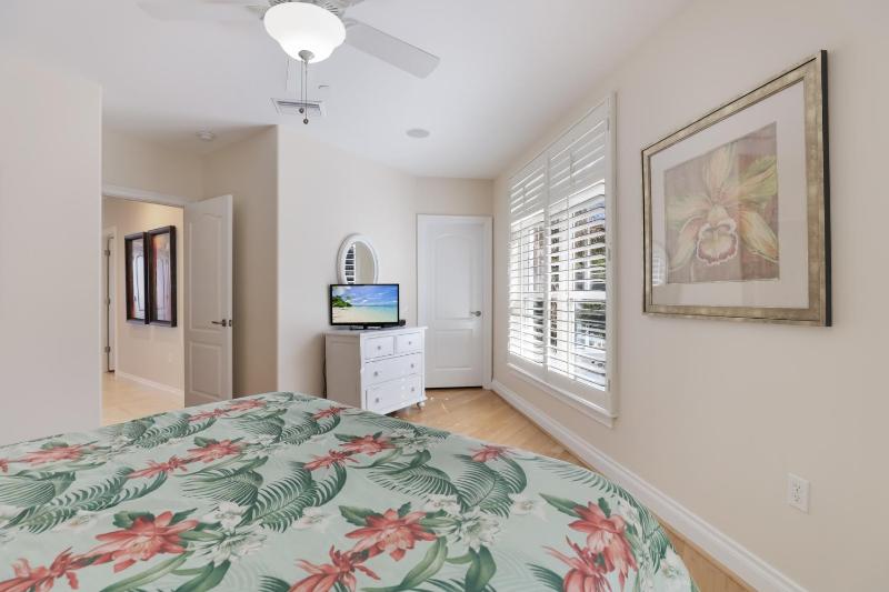 La Plage - Gulf Views! Heated Pool & Spa! Elevator by Anna Maria Life Vacation Rentals - image 39