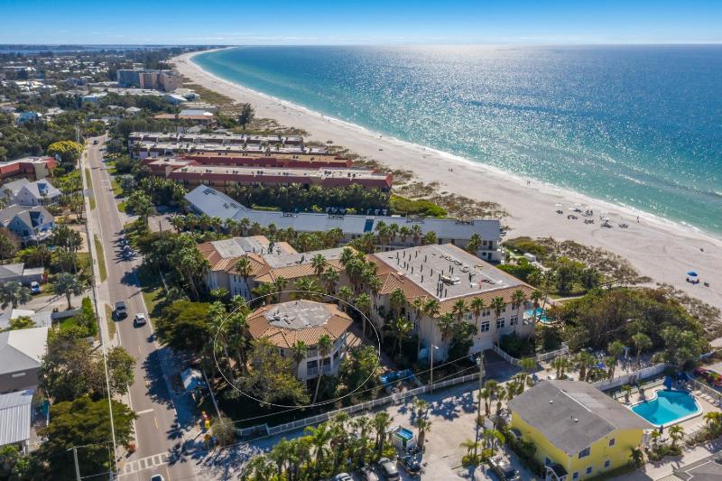 La Plage - Gulf Views! Heated Pool & Spa! Elevator by Anna Maria Life Vacation Rentals - image 46