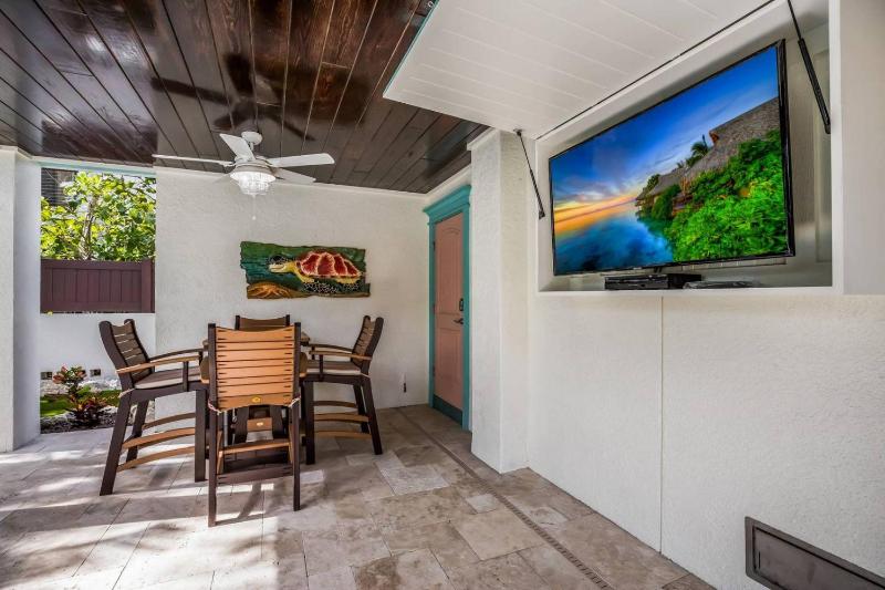 Lazy Loggerhead - Gulf Front! On the Beach! by Anna Maria Life Vacation Rentals - image 21