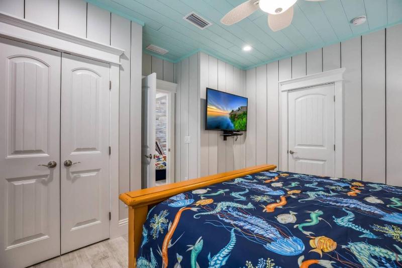 Lazy Loggerhead - Gulf Front! On the Beach! by Anna Maria Life Vacation Rentals - image 35