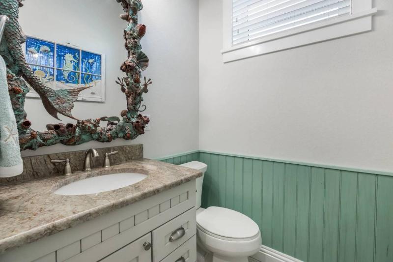 Lazy Loggerhead - Gulf Front! On the Beach! by Anna Maria Life Vacation Rentals - image 46