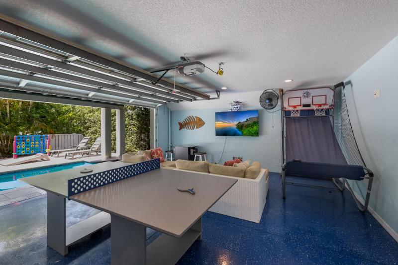 Meant to Be - 1 Block to Beach! North End! Pool & SpaLoaded Game Room by Anna Maria Life - image 17