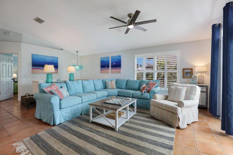 Meant to Be - 1 Block to Beach! North End! Pool & SpaLoaded Game Room by Anna Maria Life - image 3