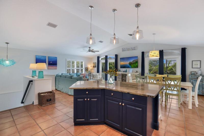 Meant to Be - 1 Block to Beach! North End! Pool & SpaLoaded Game Room by Anna Maria Life - image 28