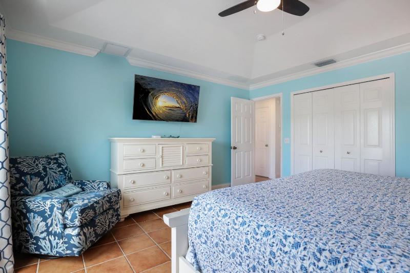Meant to Be - 1 Block to Beach! North End! Pool & SpaLoaded Game Room by Anna Maria Life - image 36