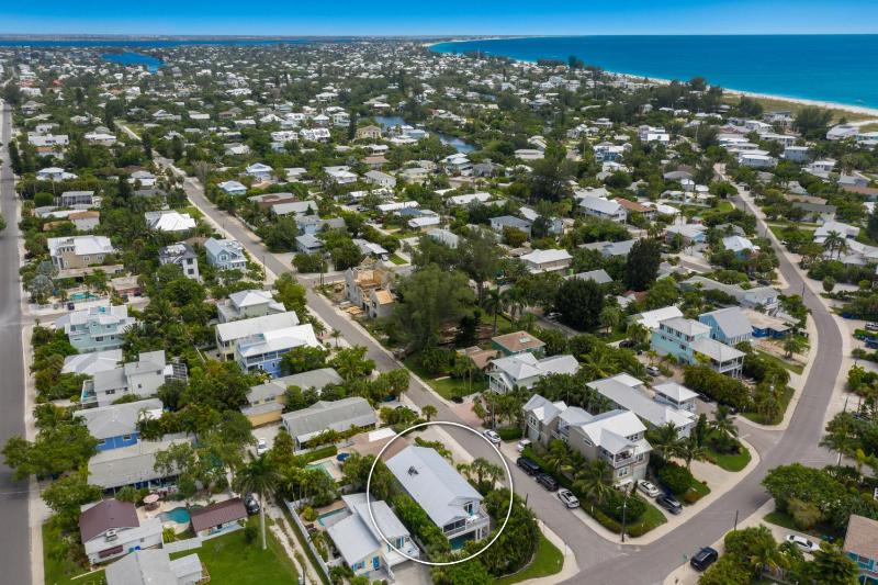 Meant to Be - 1 Block to Beach! North End! Pool & SpaLoaded Game Room by Anna Maria Life - image 41