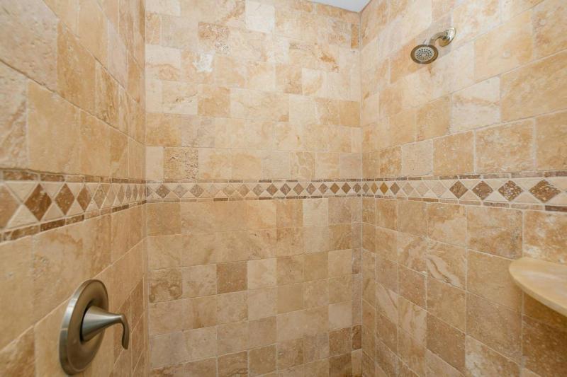 My Grand Floridian - Canal Front Dock Pool Games by Anna Maria Life Vacation Rentals - image 33