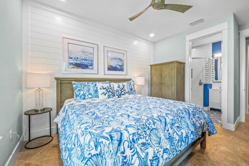 My Grand Floridian - Canal Front Dock Pool Games by Anna Maria Life Vacation Rentals - image 28