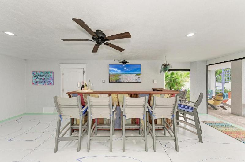 No R-Egrets - 1 Block to Beach! Pool Game Room by Anna Maria Life Vacation Rentals - image 37