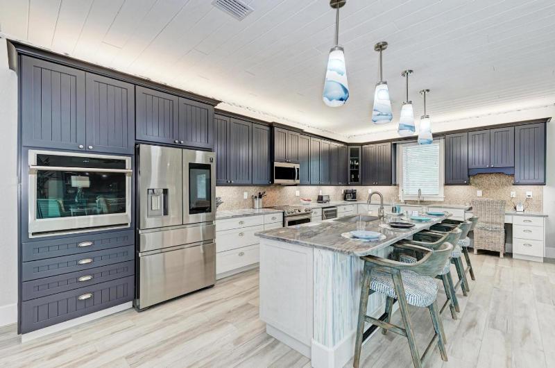 No R-Egrets - 1 Block to Beach! Pool Game Room by Anna Maria Life Vacation Rentals - image 49