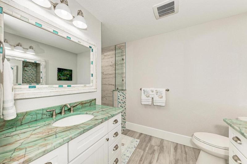 No R-Egrets - 1 Block to Beach! Pool Game Room by Anna Maria Life Vacation Rentals - image 46