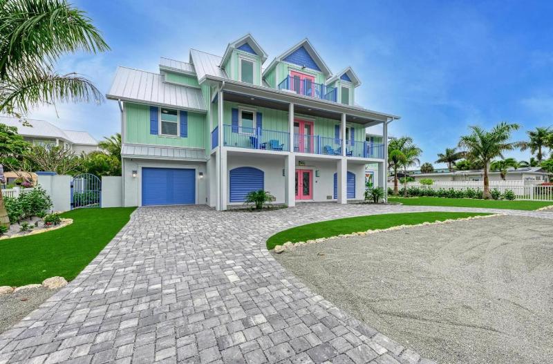 No R-Egrets - 1 Block to Beach! Pool Game Room by Anna Maria Life Vacation Rentals - image 30