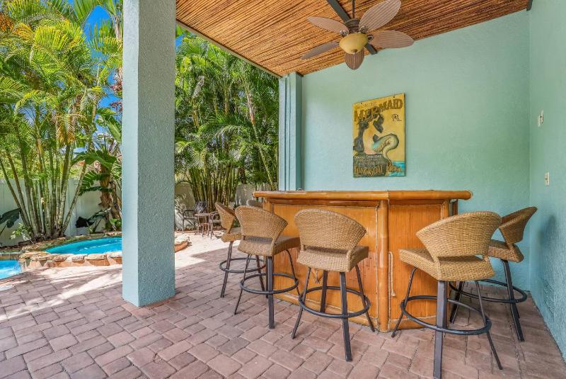 Oceanside Oasis - 50 Steps to Beach! Gulf Views! Pool Spa by Anna Maria Life Vacation Rentals - image 45