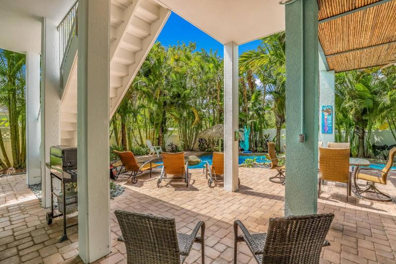 Oceanside Oasis - 50 Steps to Beach! Gulf Views! Pool Spa by Anna Maria Life Vacation Rentals - image 37