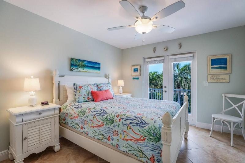 Oceanside Oasis - 50 Steps to Beach! Gulf Views! Pool Spa by Anna Maria Life Vacation Rentals - image 30