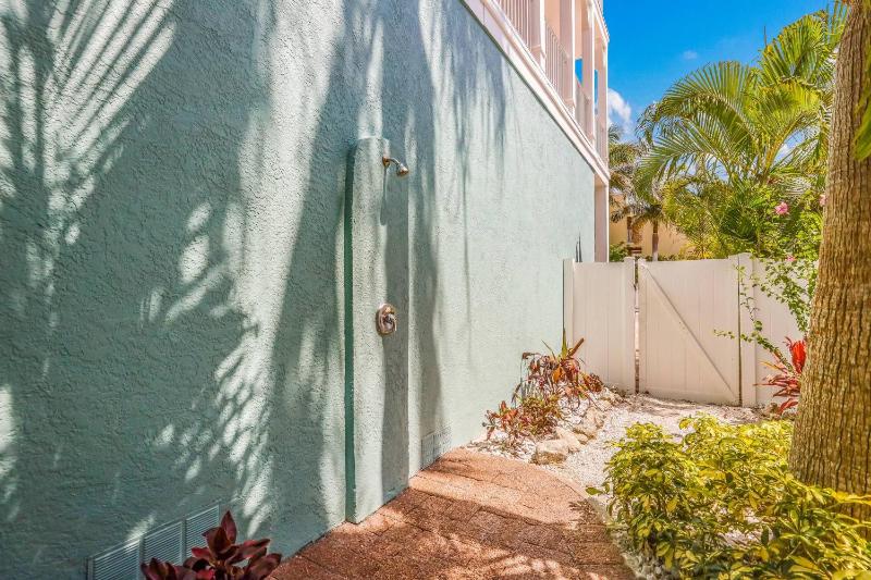 Oceanside Oasis - 50 Steps to Beach! Gulf Views! Pool Spa by Anna Maria Life Vacation Rentals - image 46