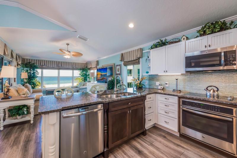 Palm Gables 112 - Gulf Front Condo Pool Beach Access by Anna Maria Life Vacation Rentals - image 3
