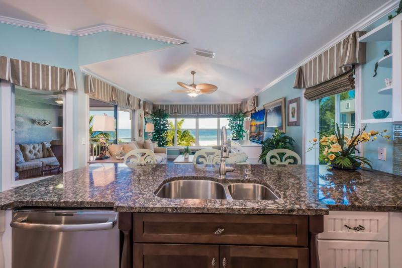 Palm Gables 112 - Gulf Front Condo Pool Beach Access by Anna Maria Life Vacation Rentals - image 6
