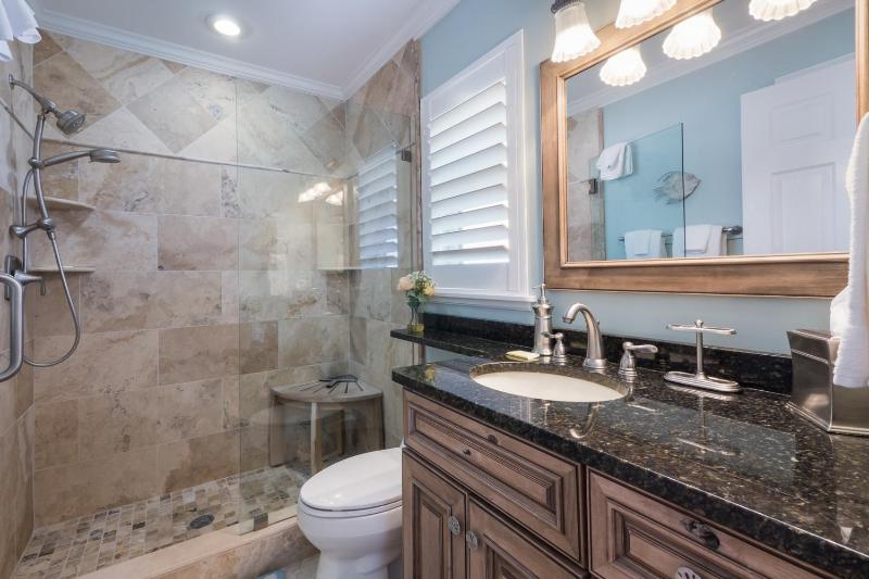 Palm Gables 112 - Gulf Front Condo Pool Beach Access by Anna Maria Life Vacation Rentals - image 11