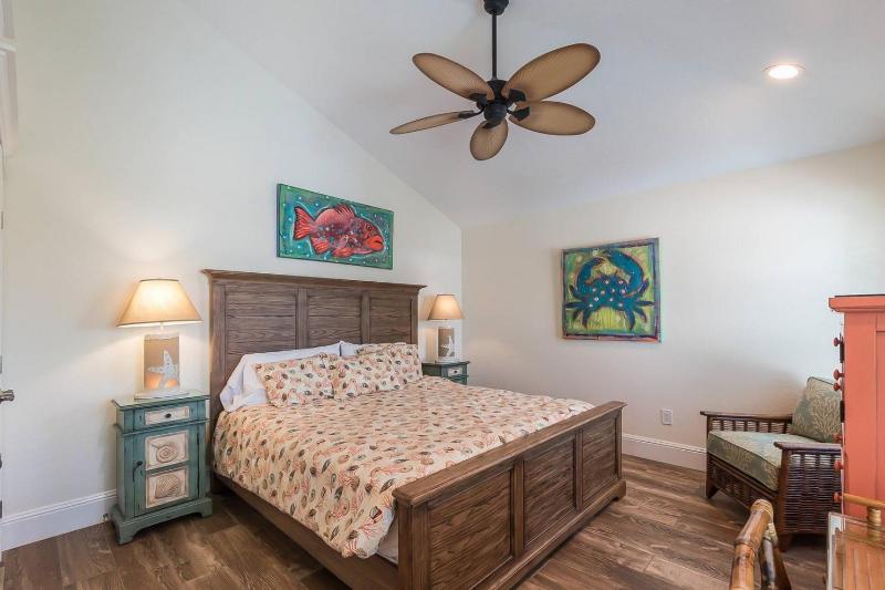Pineapple Cay - Pool & Spa by Anna Maria Life Vacation Rentals - image 4