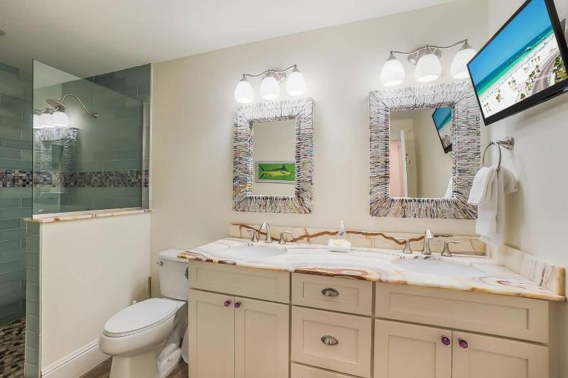 Pineapple Cay - Pool & Spa by Anna Maria Life Vacation Rentals - image 5