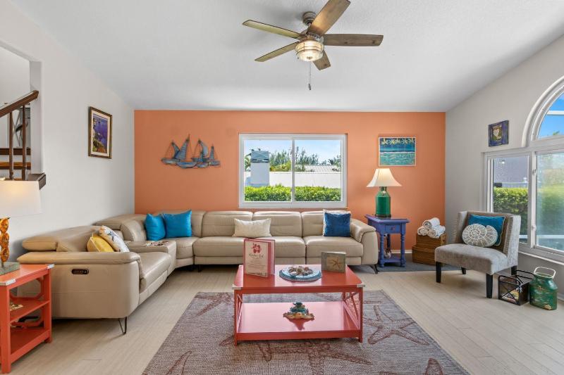 Rainbow Reef - Close to Bean Point Pool Game Room by Anna Maria Life Vacation Rentals - image 2