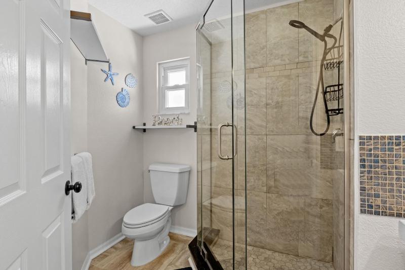 Rainbow Reef - Close to Bean Point Pool Game Room by Anna Maria Life Vacation Rentals - image 11