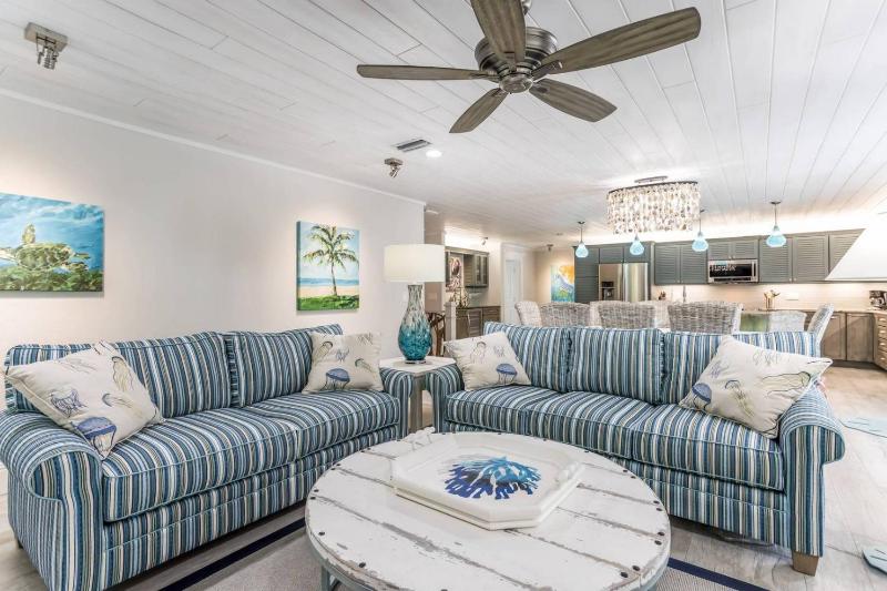 Octopus Cottage bay Anna Maria Life Vacation Rentals - image 10