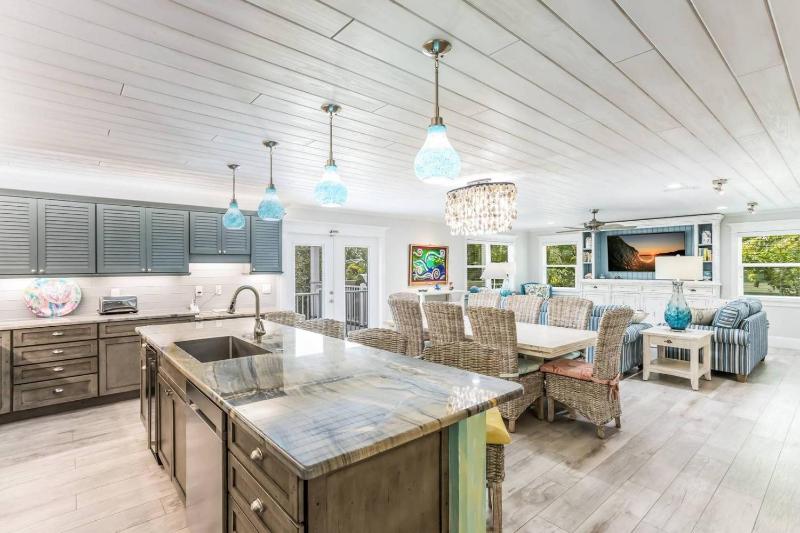 Octopus Cottage bay Anna Maria Life Vacation Rentals - image 43