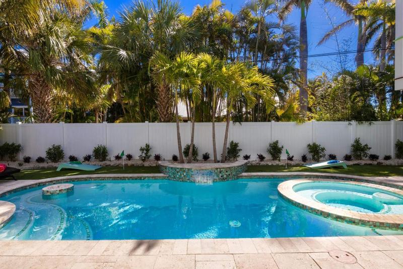 Octopus Cottage bay Anna Maria Life Vacation Rentals - image 26