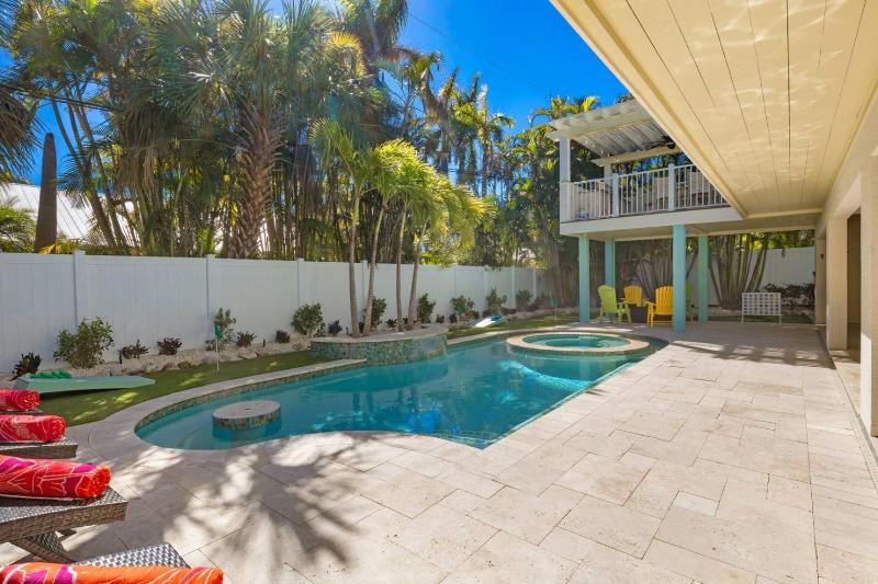 Octopus Cottage bay Anna Maria Life Vacation Rentals - image 45