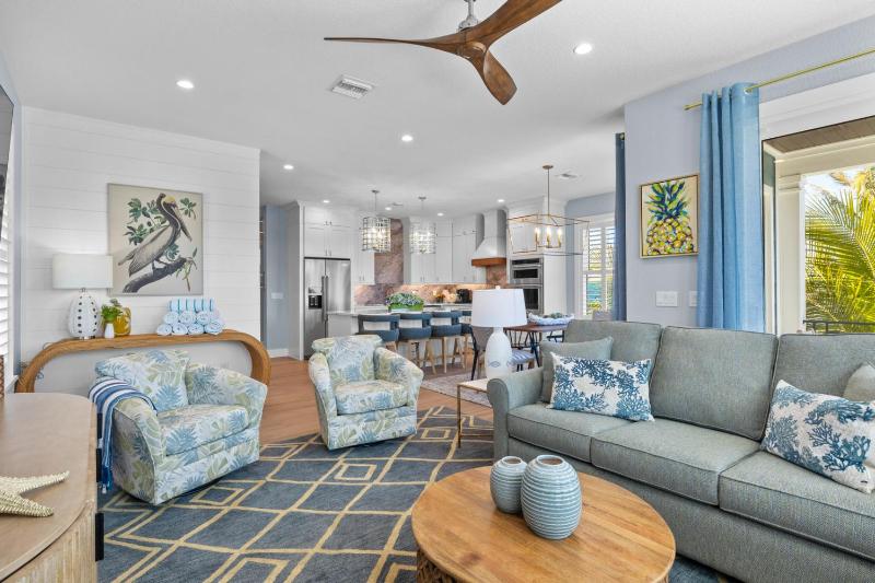 Salt Dreams - 1 Block to Beach! Pool Spa Games Rooftop Deck by Anna Maria Life Vacation Rentals - image 44