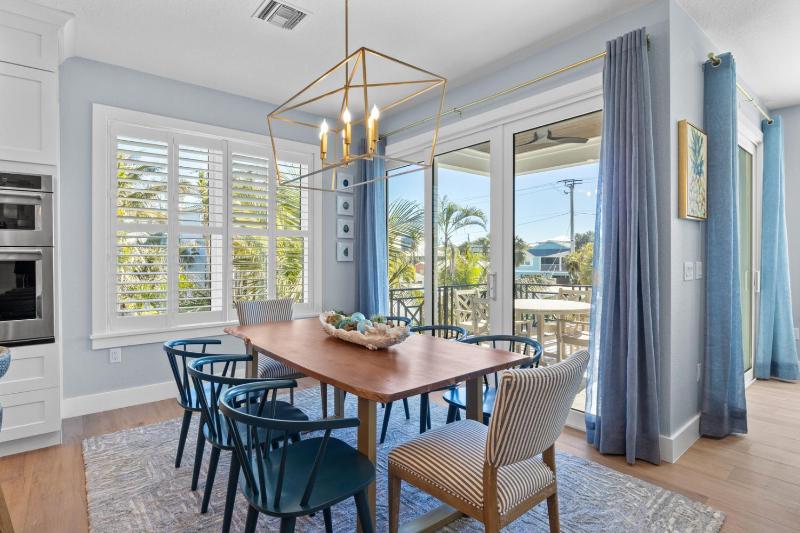 Salt Dreams - 1 Block to Beach! Pool Spa Games Rooftop Deck by Anna Maria Life Vacation Rentals - image 36