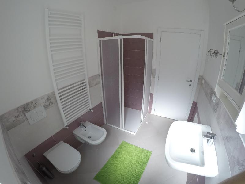 Apartment 3A image 3