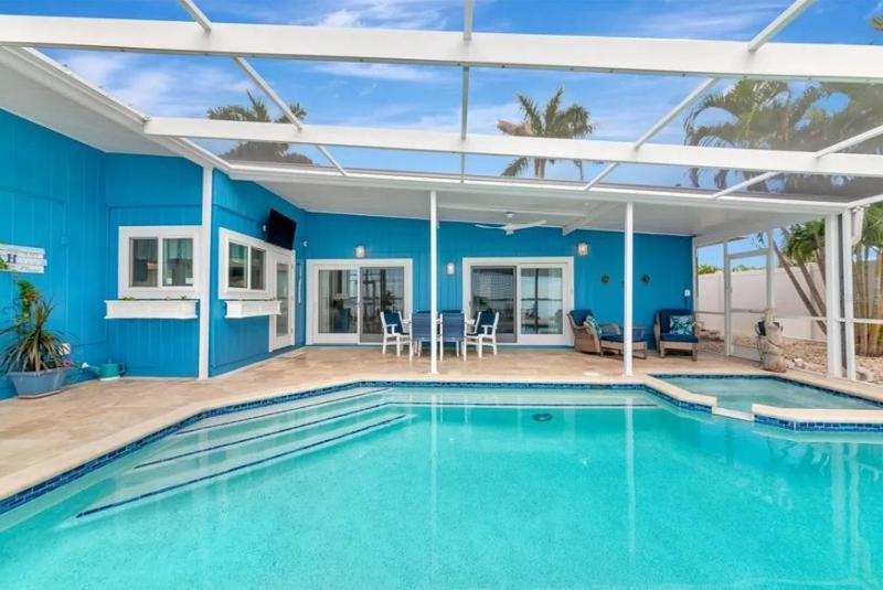Salt & Soul - Bayfront Boat Dock Large Pool Spa by Anna Maria Life Vacation Rentals - image 21