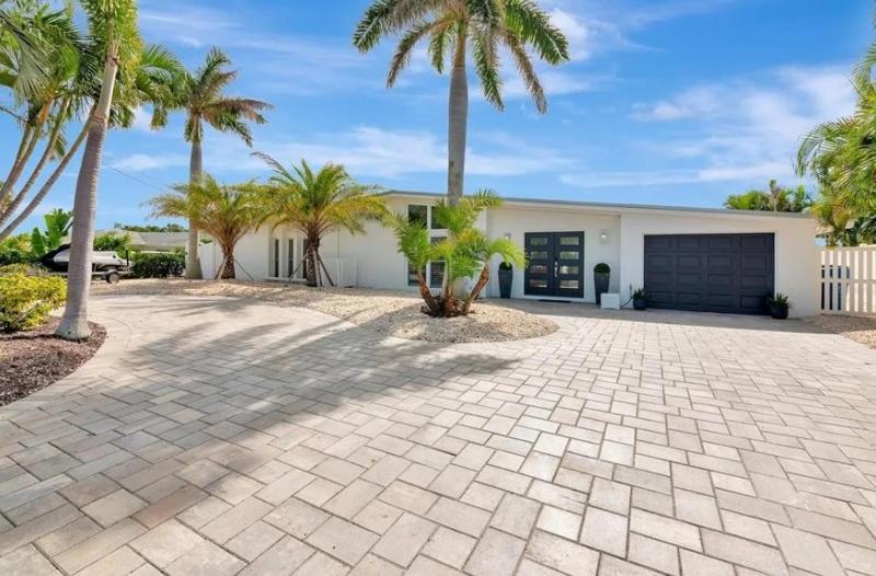 Salt & Soul - Bayfront Boat Dock Large Pool Spa by Anna Maria Life Vacation Rentals - image 23