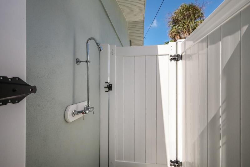 Seabatical - Pool & Spa - image 39