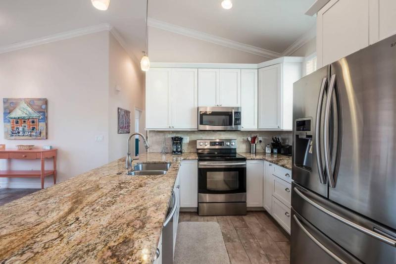 Surfs Up - 2 Blocks to Beach! Private Pool & Spa! by Anna Maria Life Vacation Rentals - image 15