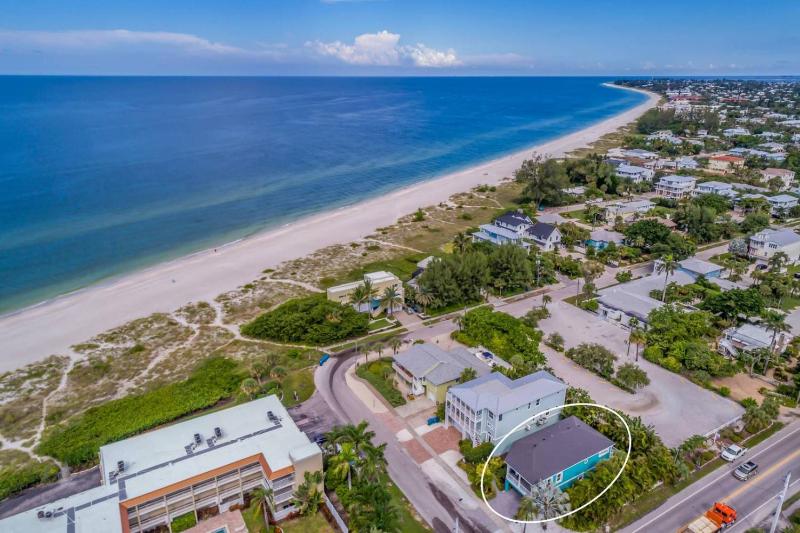 Tipsy Turtle - 2 Houses to Beach Pool by Anna Maria Life Vacation Rentals - image 27