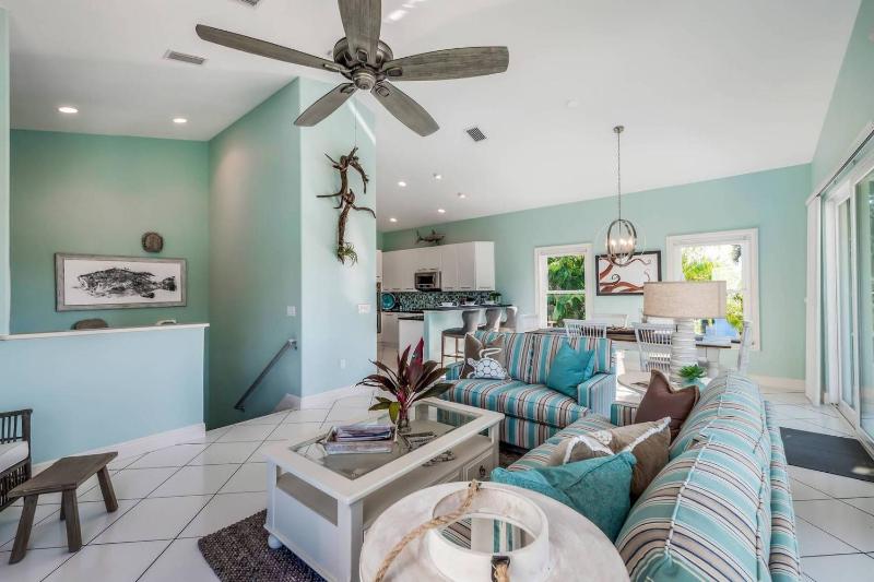 Tipsy Turtle - 2 Houses to Beach Pool by Anna Maria Life Vacation Rentals - image 19