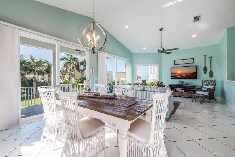 Tipsy Turtle - 2 Houses to Beach Pool by Anna Maria Life Vacation Rentals - image 17