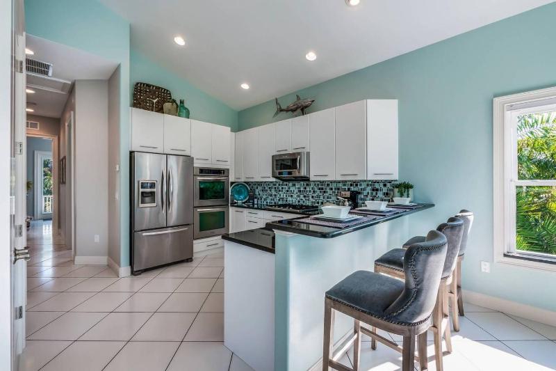 Tipsy Turtle - 2 Houses to Beach Pool by Anna Maria Life Vacation Rentals - image 15