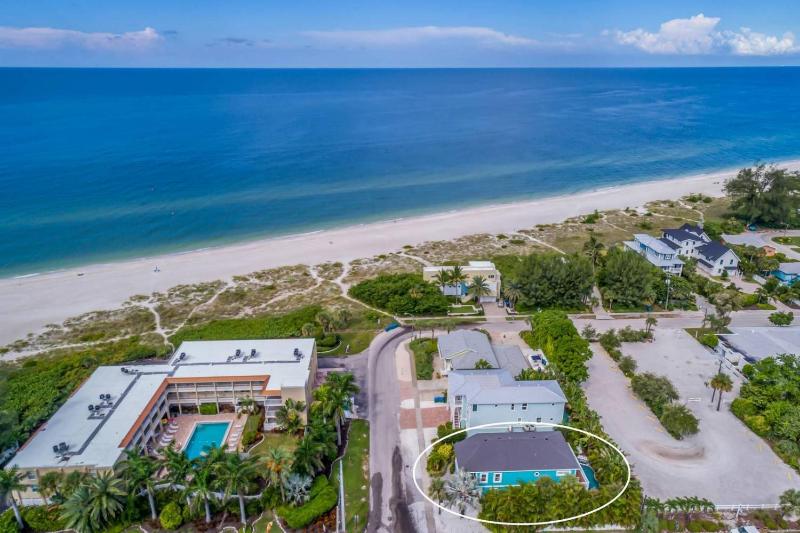 Tipsy Turtle - 2 Houses to Beach Pool by Anna Maria Life Vacation Rentals - image 21