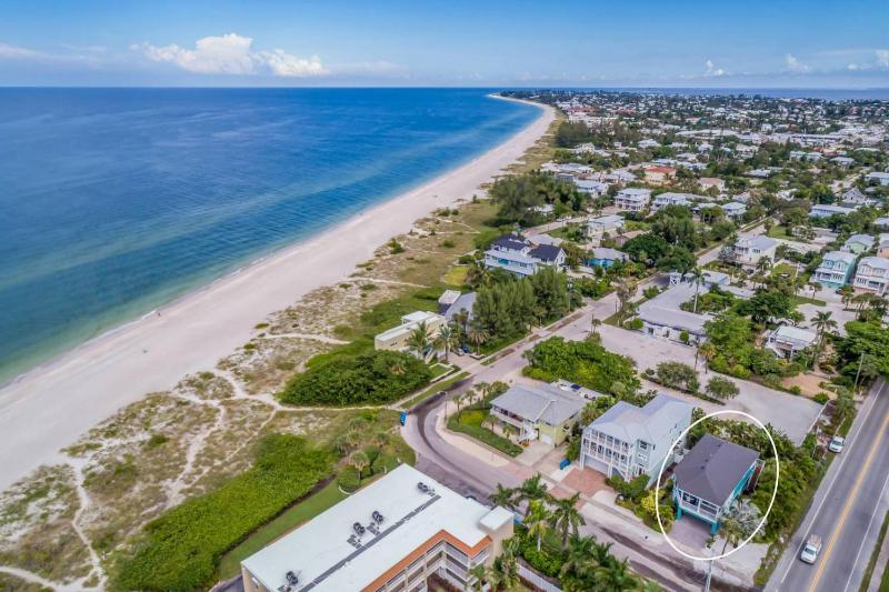 Tipsy Turtle - 2 Houses to Beach Pool by Anna Maria Life Vacation Rentals - image 20