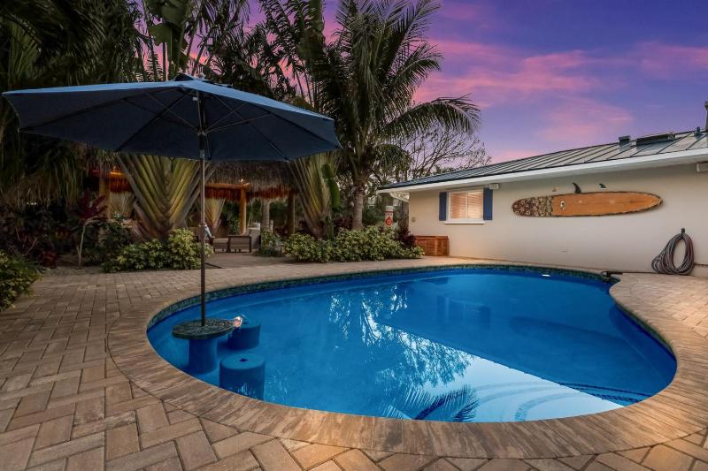 Tropical Tiki - Outdoor Oasis Tiki Hut Pool by Anna Maria Life Vacation Rentals - image 34