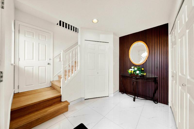 Three Bedroom home near YVR and SkyTrain downtown Vancouver - image 15